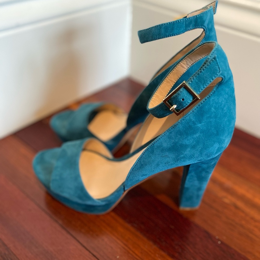 Vince Camuto teal suede ankle strap heels
